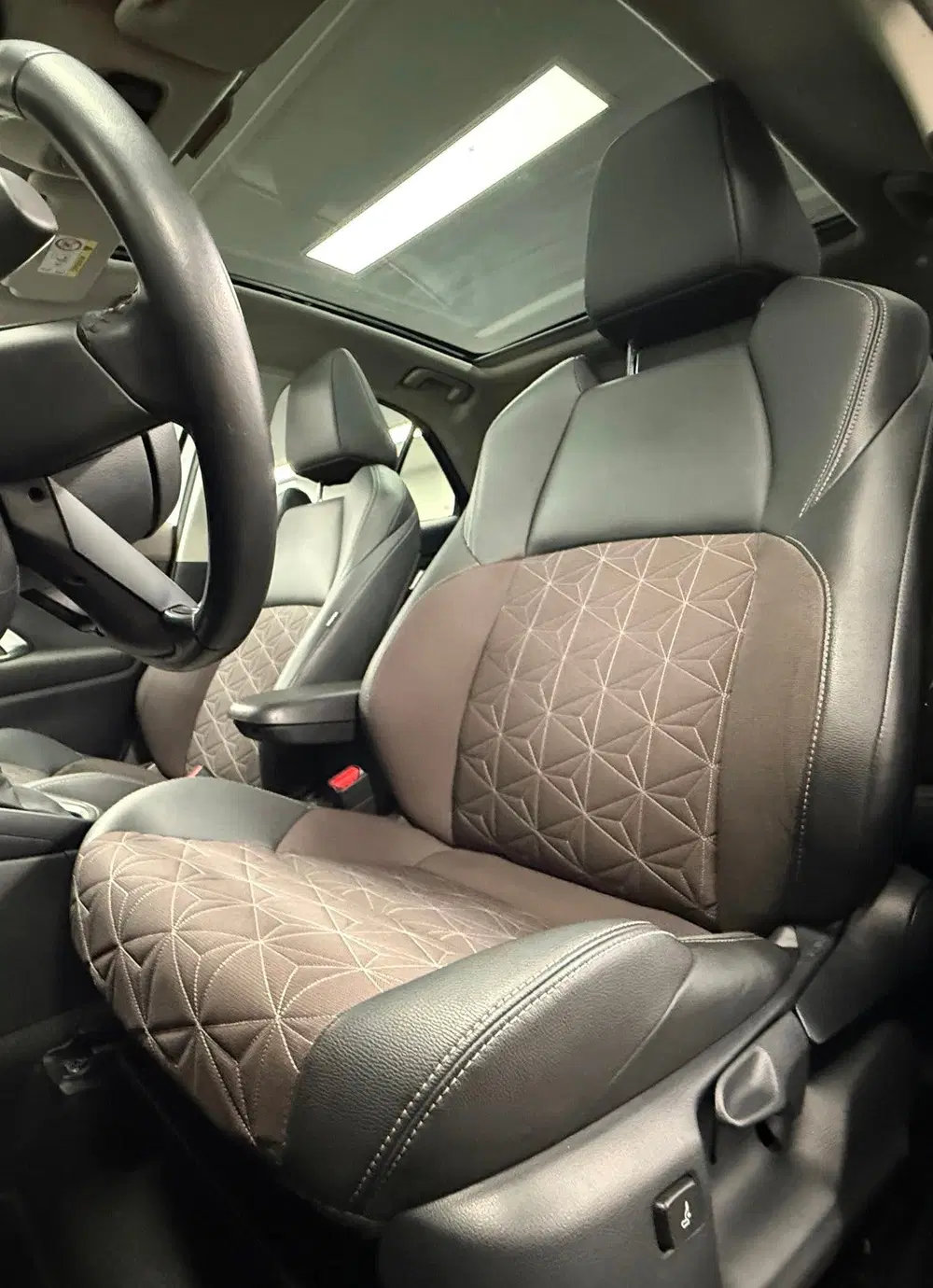 Toyota Yaris Cross 1.5 Hybrid Executive AWD*Panodak*Navi*Cam uit 2022, foto 8