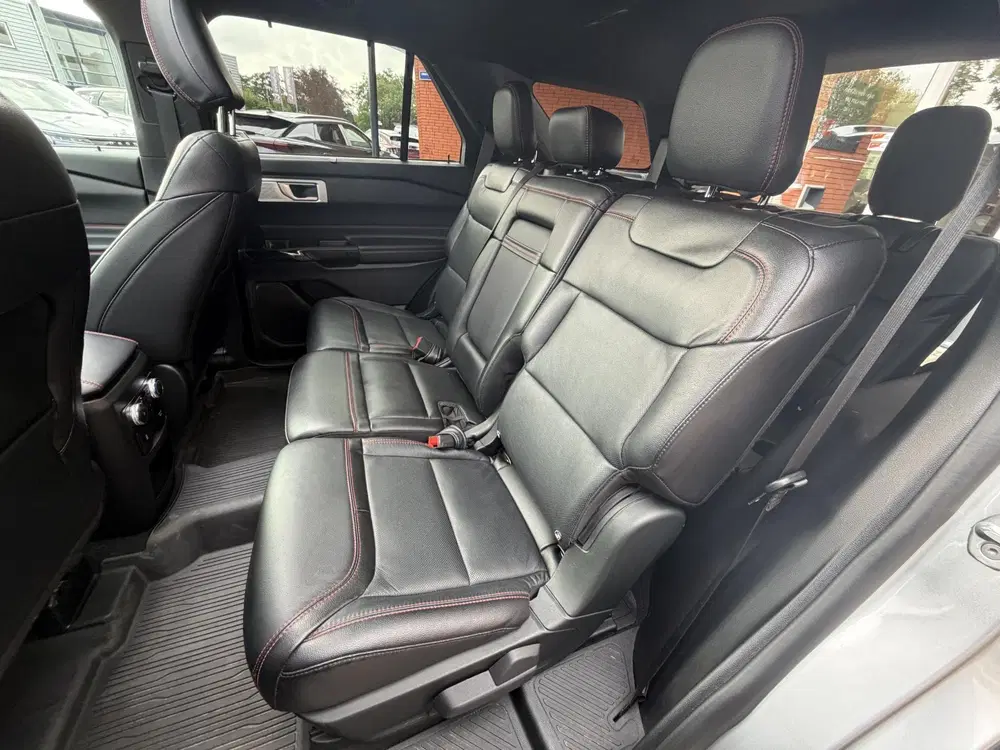 Ford Explorer 3.0 V6 EcoBoost PHEV ST-Line uit 2021, foto 15