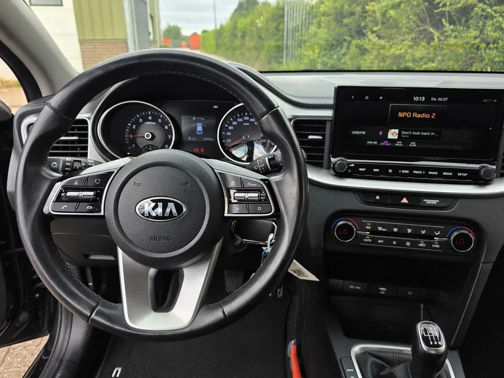 Kia Ceed 1.0 T-GDi uit 2021, foto 2