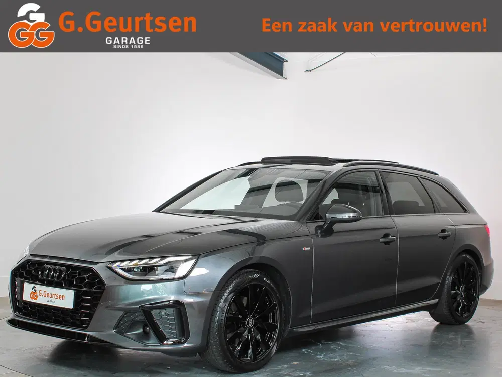 Audi A4 35 TFSI S-Line Competition Panoramadak uit 2024