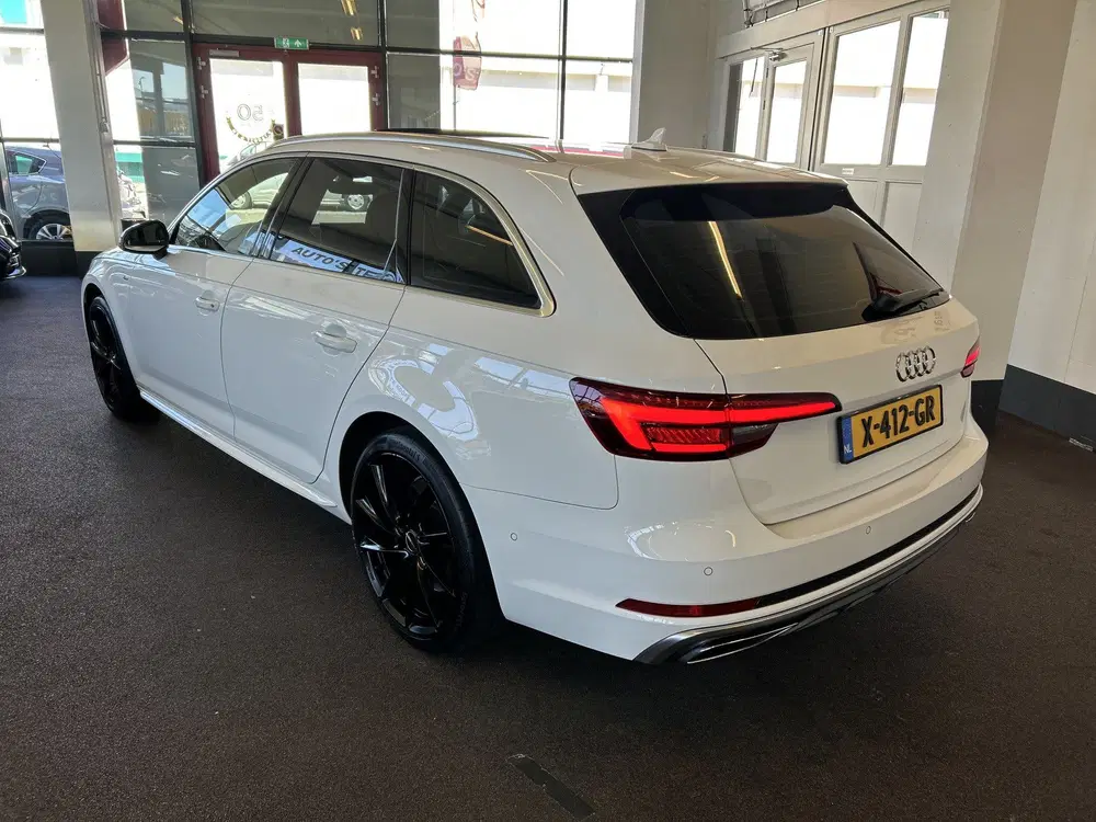 Audi A4 45 TFSI Sport S line black edition 245PK uit 2019, foto 6