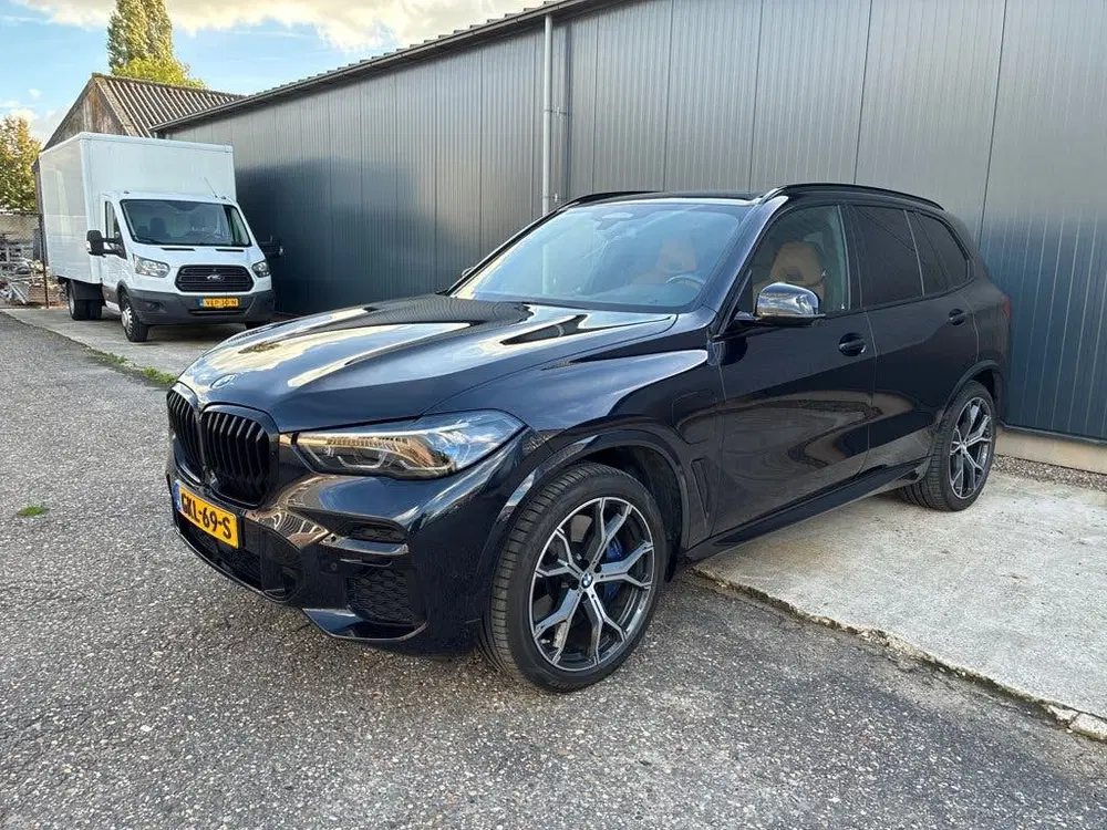 BMW X5 BMW X5 xDrive45e 394 pk High Executive M-S uit 2022, foto 5
