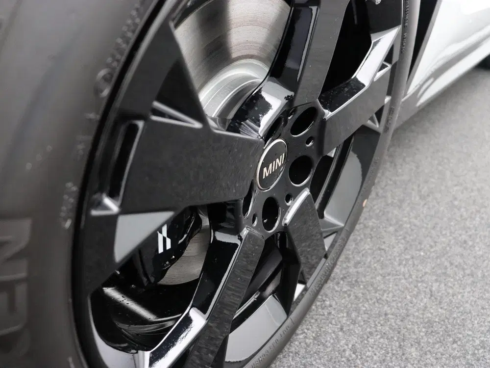 Mini Countryman John Cooper Works + XL Pakket + Getint gla uit 2026, foto 10
