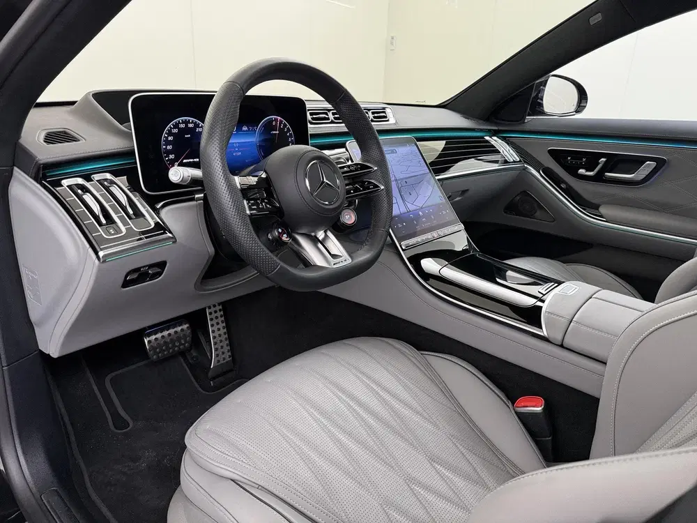 Mercedes-Benz S-Klasse AMG 63 S E Performance uit 2025, foto 2