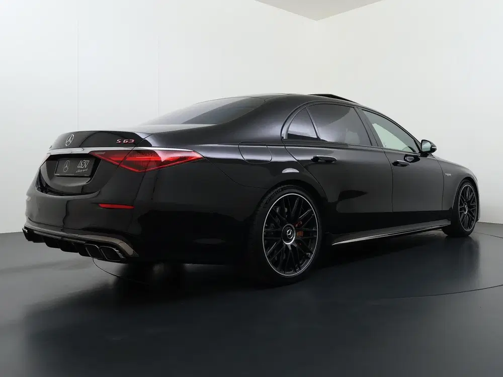 Mercedes-Benz S-Klasse AMG 63 S E Performance uit 2025, foto 9