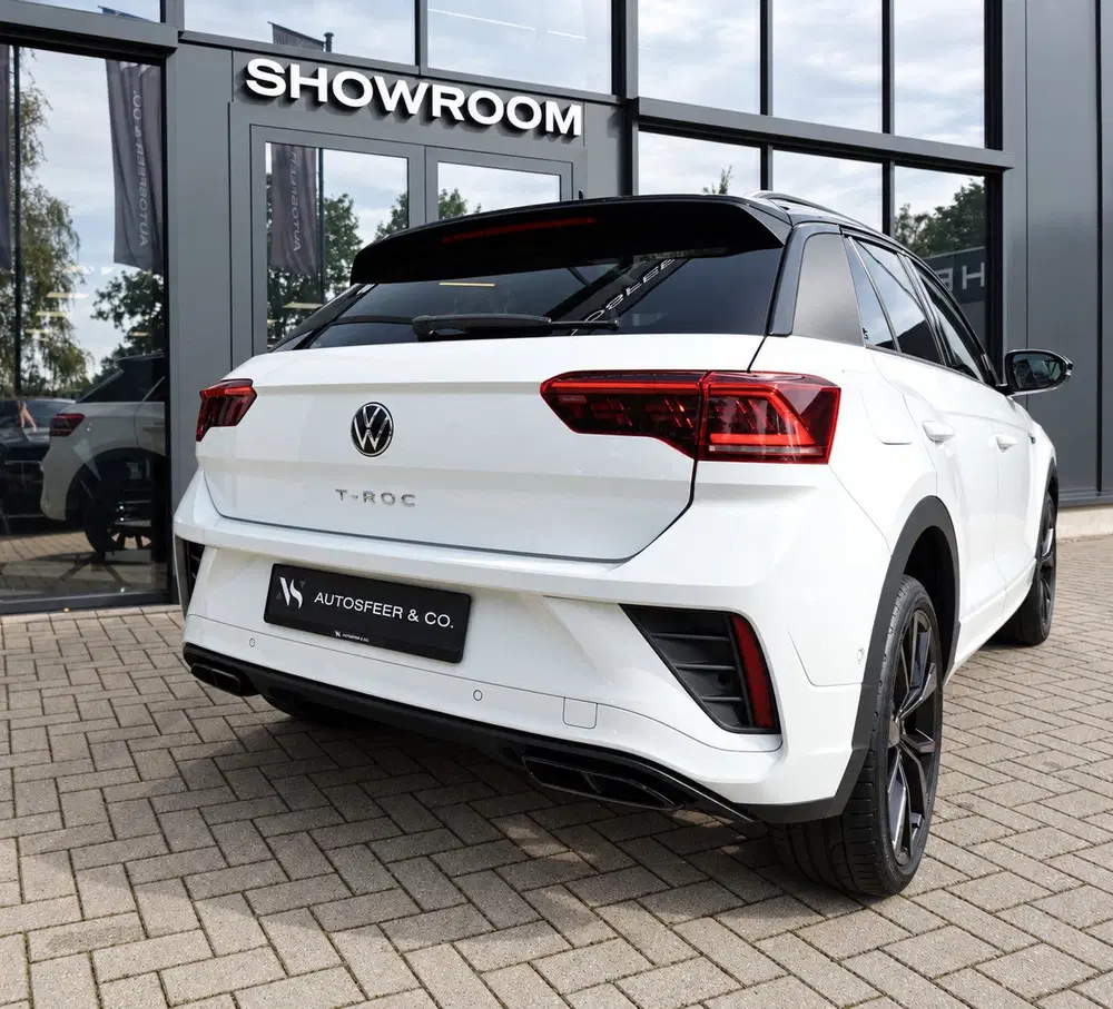 Volkswagen T-Roc 1.5 TSI R-Line PANO IQ.LIGHT KEYLESS VOL uit 2022, foto 2