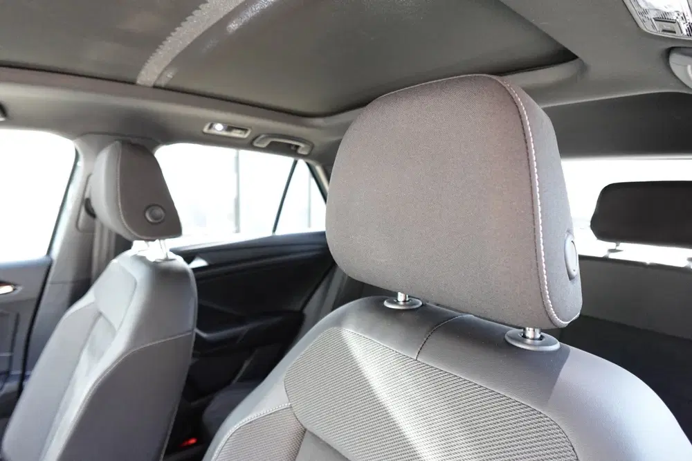 Volkswagen T-Roc 1.5 TSI R-Line PANO IQ.LIGHT KEYLESS VOL uit 2022, foto 6