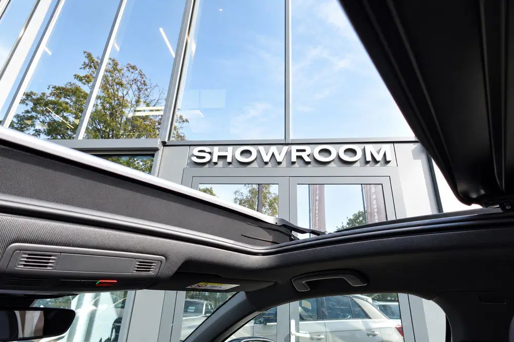 Volkswagen T-Roc 1.5 TSI R-Line PANO IQ.LIGHT KEYLESS VOL uit 2022, foto 8