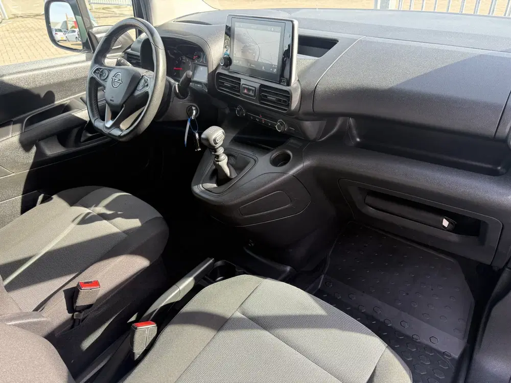 Opel Combo 1.5D L1H1 Edition Navigatie uit 2019, foto 9