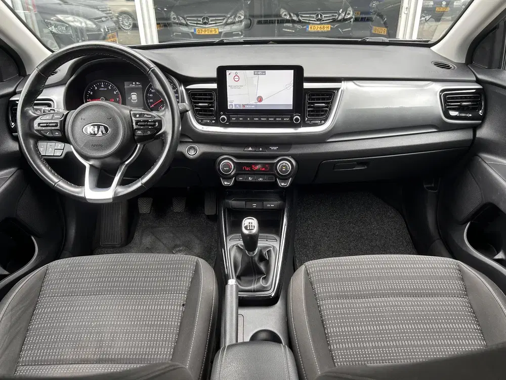 Kia Stonic 1.0 T-GDi MHEV ComfortLine navigatie uit 2021, foto 3
