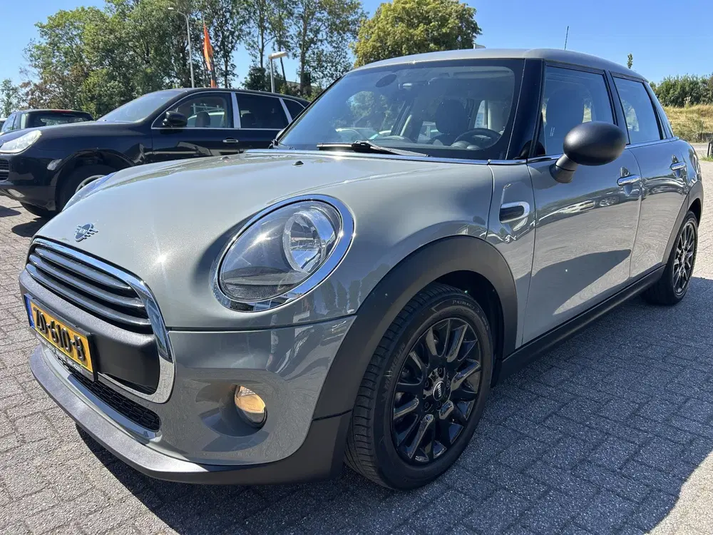 Mini One 1.5 One Business Edition CarPlay uit 2019, foto 13