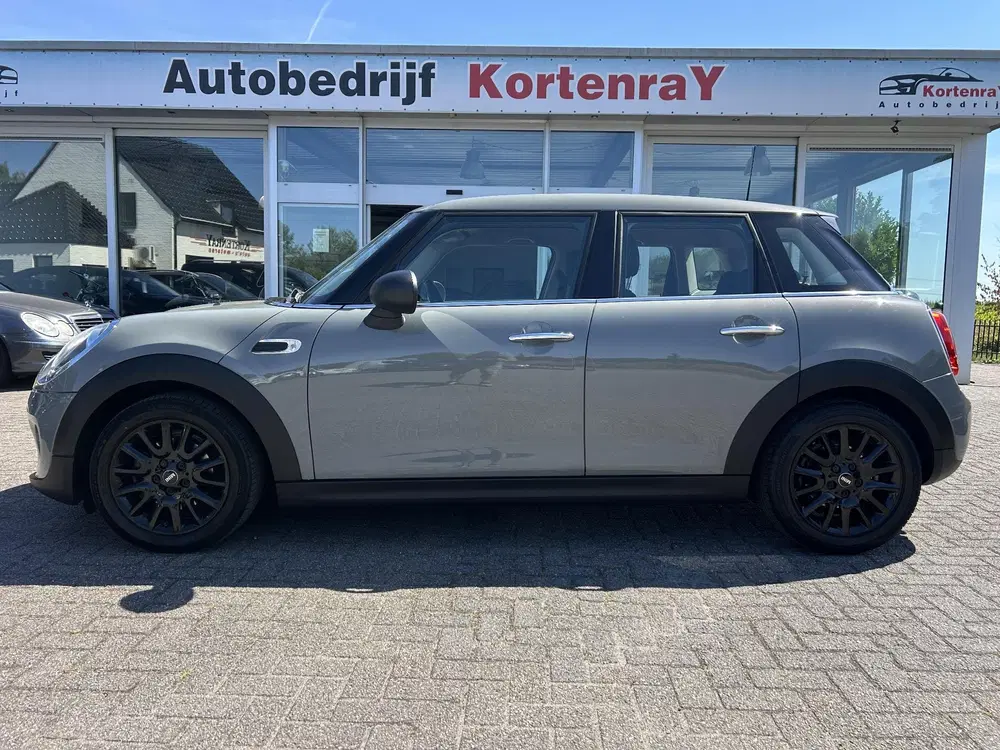 Mini One 1.5 One Business Edition CarPlay uit 2019, foto 7