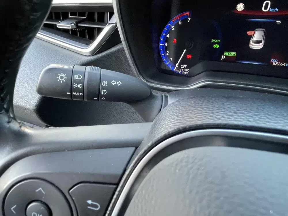 Toyota Corolla 1.8 Hybrid Style uit 2019, foto 13