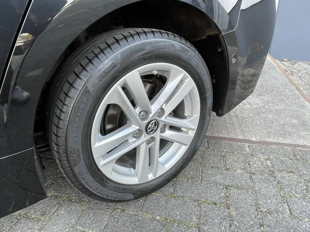 Toyota Corolla 1.8 Hybrid Style uit 2019, foto 2