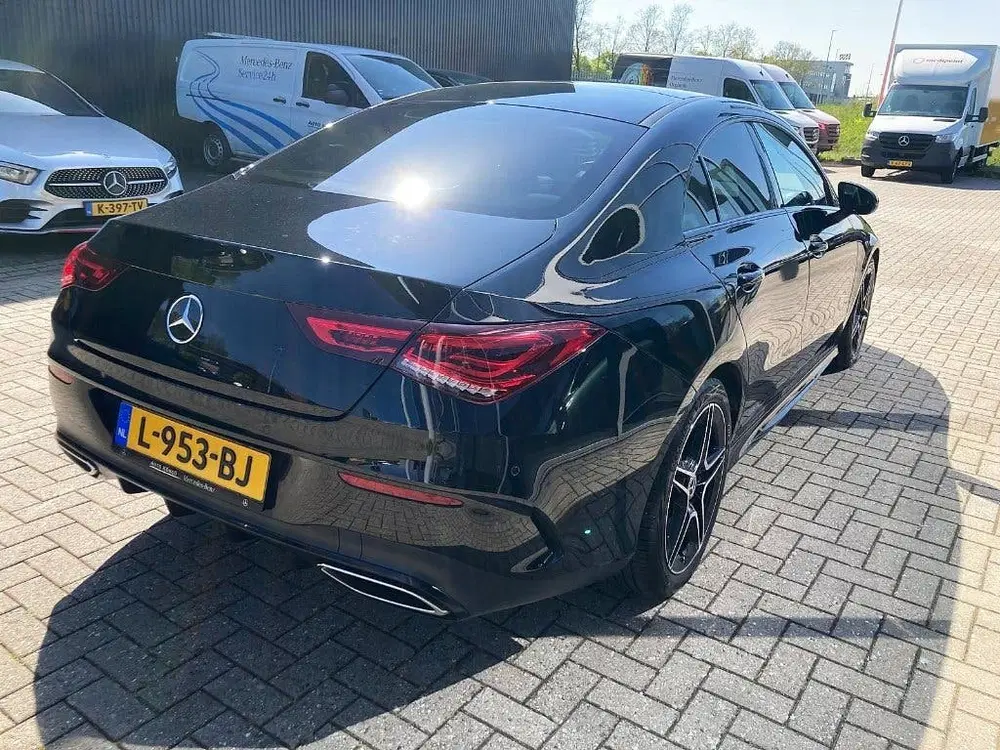 Mercedes-Benz CLA CLA 180 136pk AMG uit 2021, foto 4