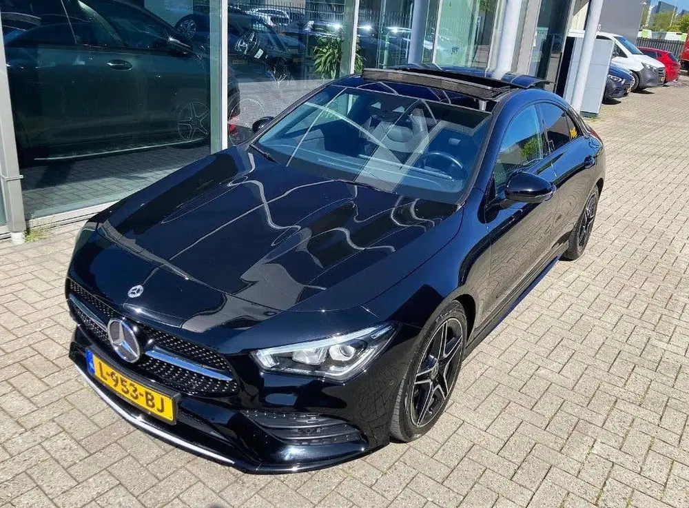 Mercedes-Benz CLA CLA 180 136pk AMG uit 2021, foto 6