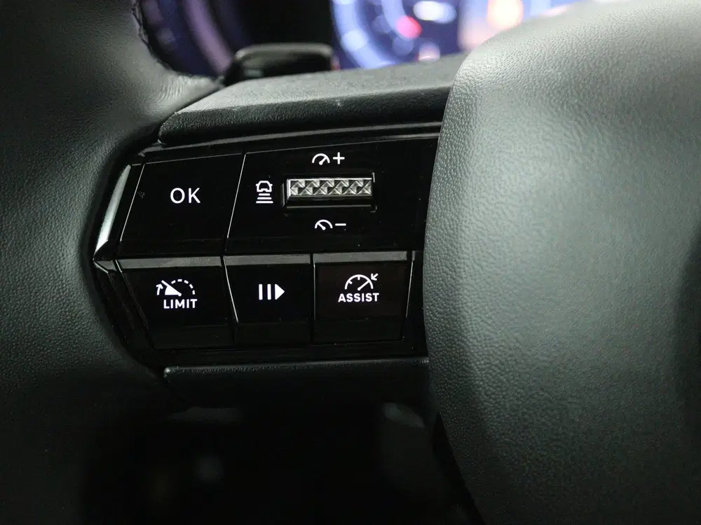 Alfa Romeo Junior 1.2 Turbo Hybrid Ibrida Speciale Navigatie uit 2025, foto 10