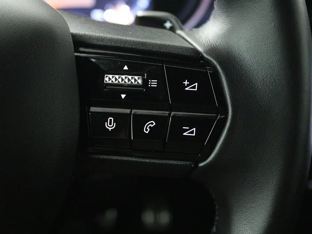 Alfa Romeo Junior 1.2 Turbo Hybrid Ibrida Speciale Navigatie uit 2025, foto 9