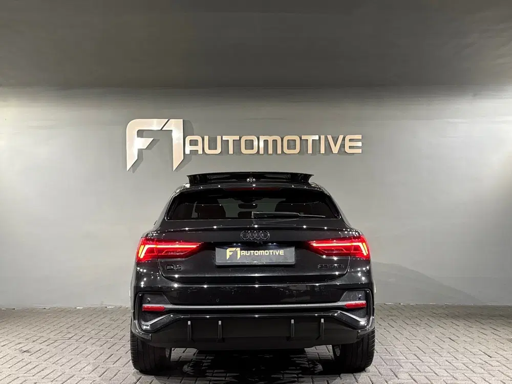 Audi Q3 35 TFSI 3x S Line Pano uit 2024, foto 11
