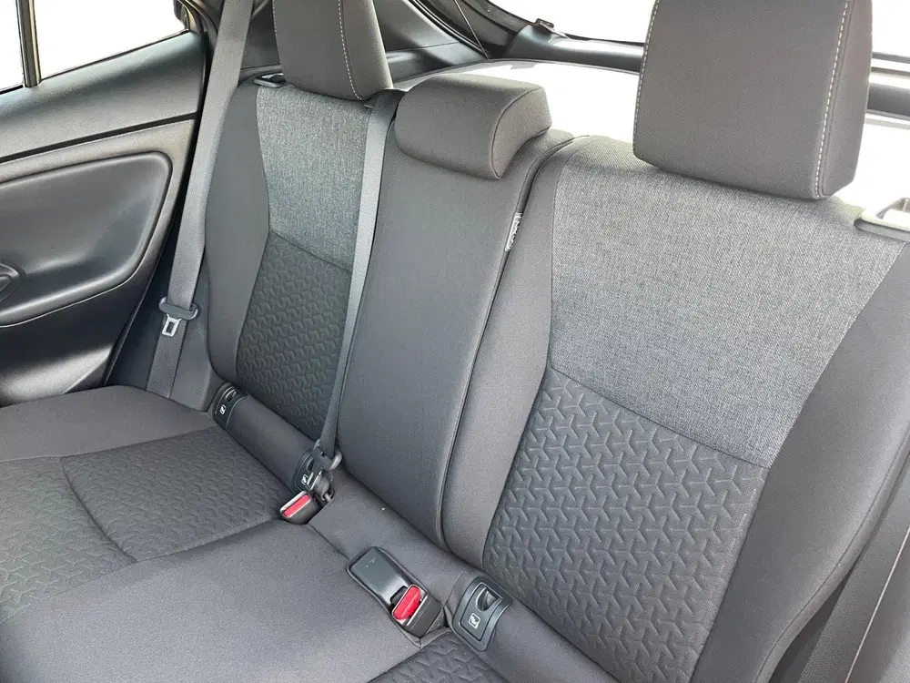 Toyota Yaris Cross 1.5 Hybrid Dynamic *Navi*Camera*Panoramad uit 2023, foto 11