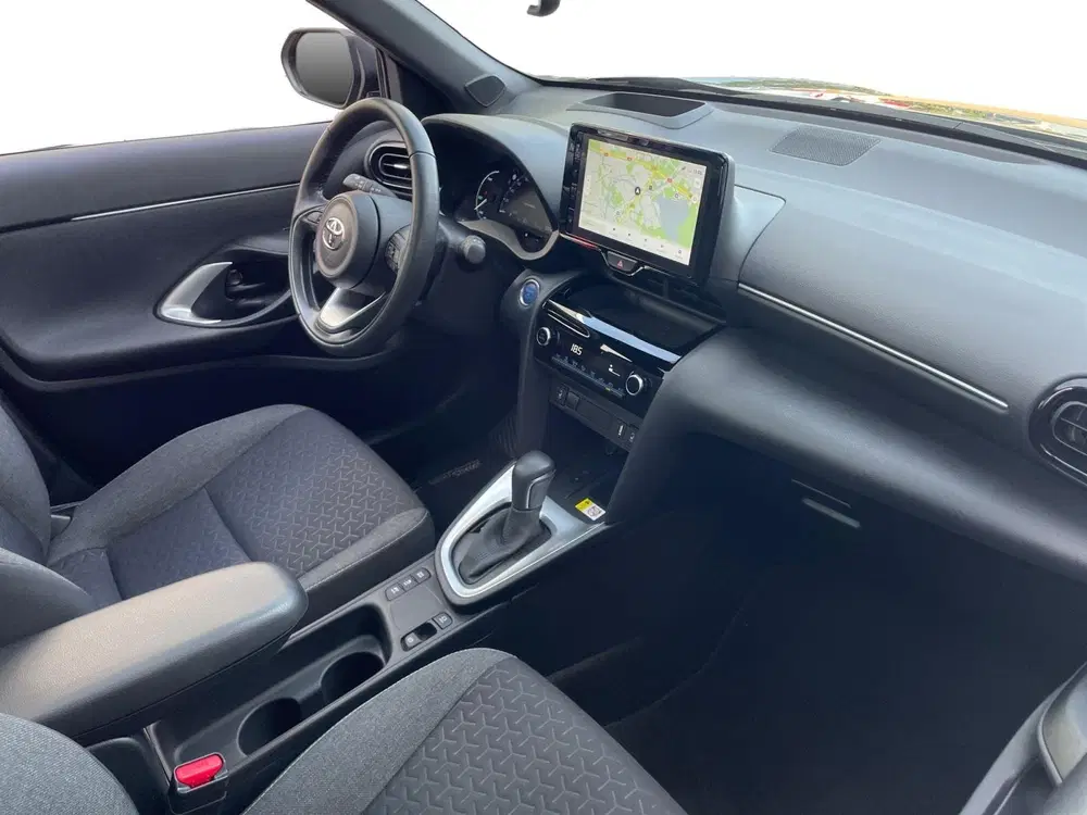 Toyota Yaris Cross 1.5 Hybrid Dynamic *Navi*Camera*Panoramad uit 2023, foto 14