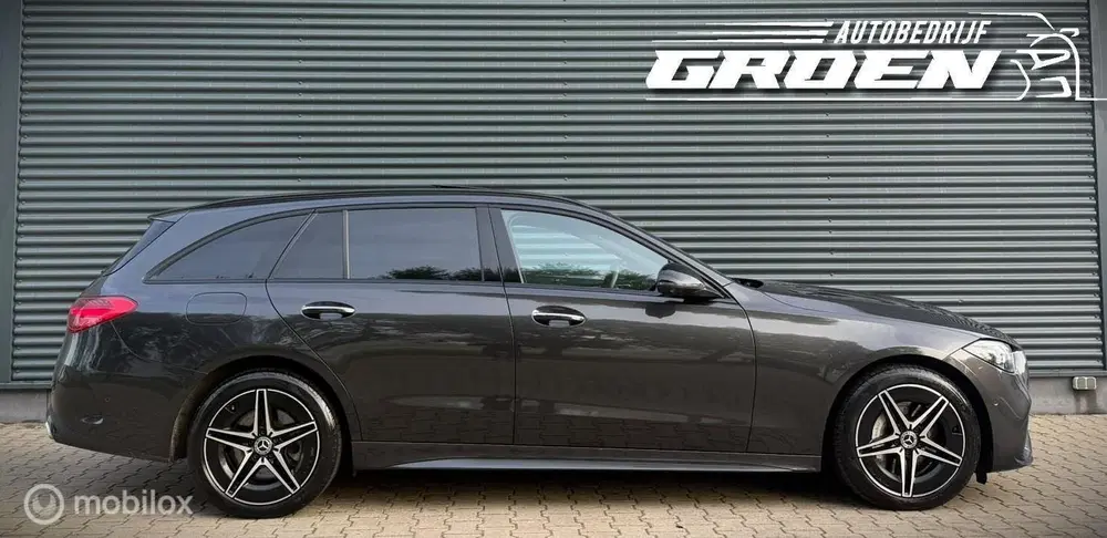 Mercedes-Benz C-Klasse Mercedes C-klasse Estate 300 e 4MATIC AMG uit 2023, foto 7