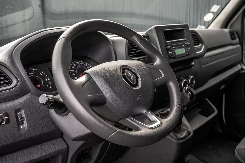 Renault Master 15.389 KM uit 2020, foto 10
