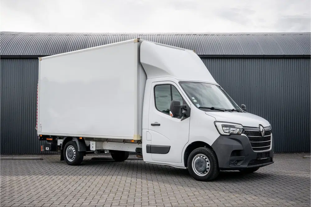 Renault Master 15.389 KM uit 2020, foto 4