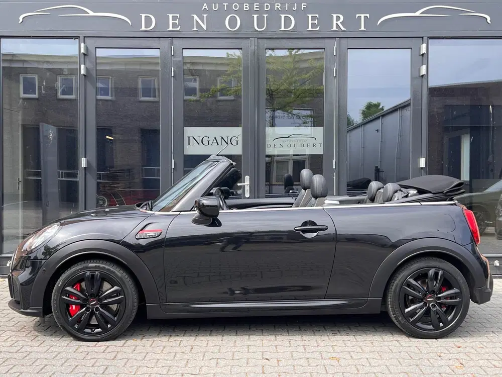 Mini Cabrio 2.0 John Cooper Works Classic AUT. JCW HEA uit 2024, foto 4