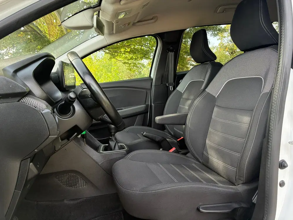 Dacia Jogger 1.0 TCe 110 7p. uit 2023, foto 13