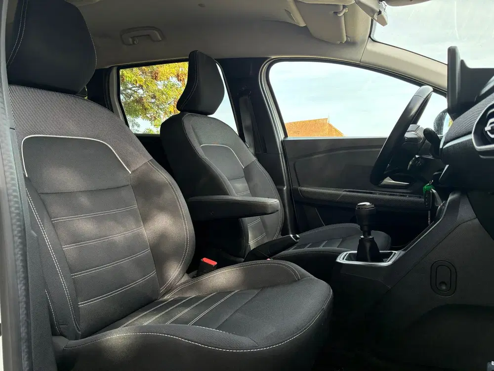 Dacia Jogger 1.0 TCe 110 7p. uit 2023, foto 7
