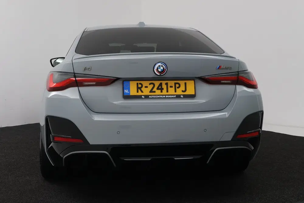 BMW i4 M50 High Executive 84 kWh (STOELVERWARMING uit 2022, foto 9