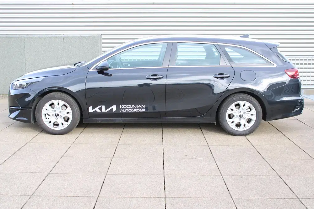 Kia Ceed 1.0 T-GDi DynamicLine Navigatie uit 2025, foto 4