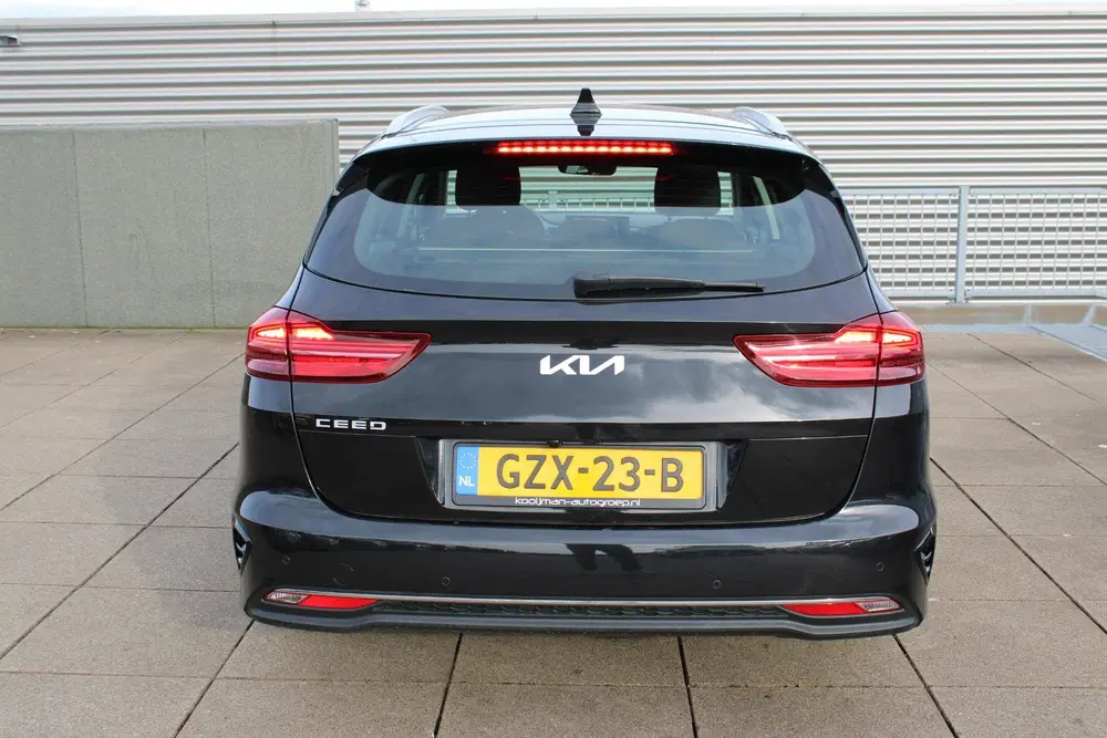 Kia Ceed 1.0 T-GDi DynamicLine Navigatie uit 2025, foto 6