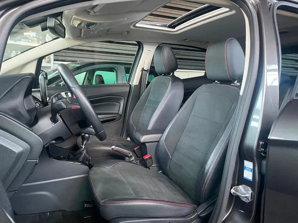 Ford EcoSport 1.0 ST-Line PANO WINTERPACK CARPLAY CLIMA uit 2019, foto 10