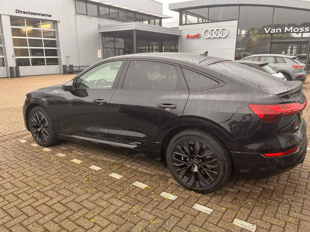 Audi Q8 55 quattro S Edition 115 kWh uit 2023, foto 3