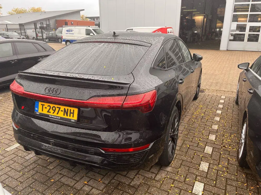 Audi Q8 55 quattro S Edition 115 kWh uit 2023, foto 4