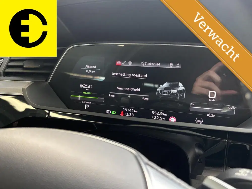 Audi Q8 55 quattro S Edition 115 kWh uit 2023, foto 4