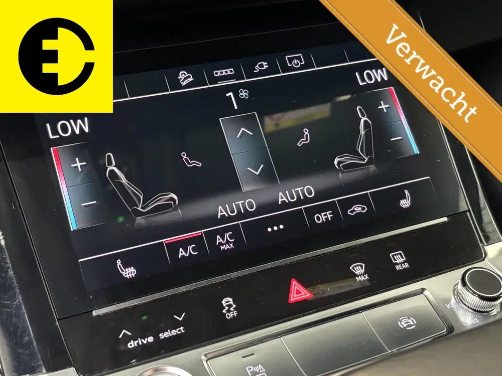 Audi Q8 55 quattro S Edition 115 kWh uit 2023, foto 6