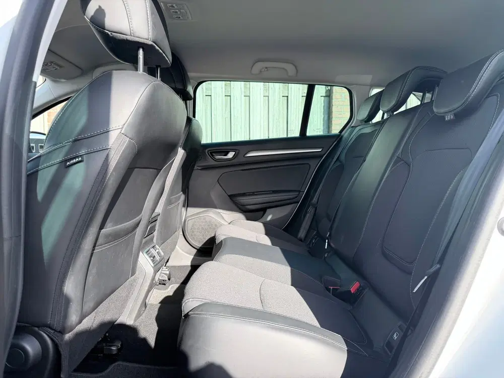 Renault Megane Mégane Estate 1.3 TCe 140 Techno STOELSTUU uit 2023, foto 13