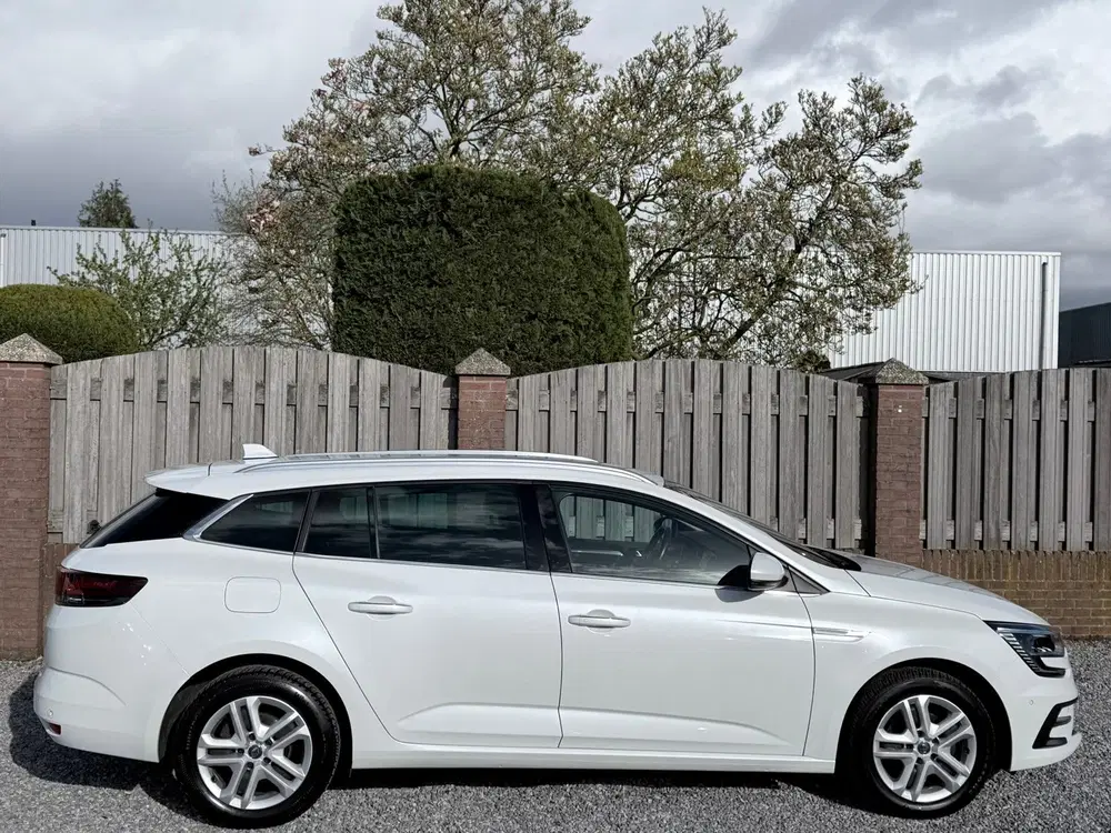 Renault Megane Mégane Estate 1.3 TCe 140 Techno STOELSTUU uit 2023, foto 8