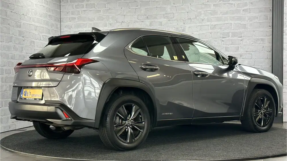 Lexus UX 250h First Edition Stoel uit 2019, foto 14