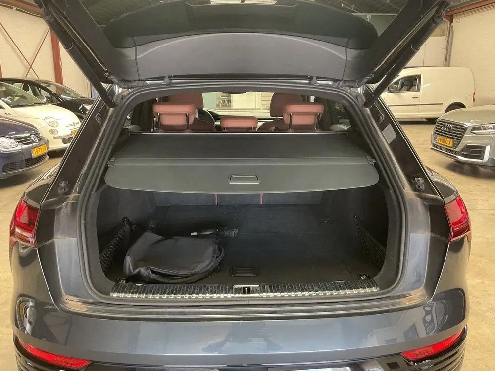 Audi Q8 e-tron 50 quattro Advanced Edition 95 kWh uit 2023, foto 11