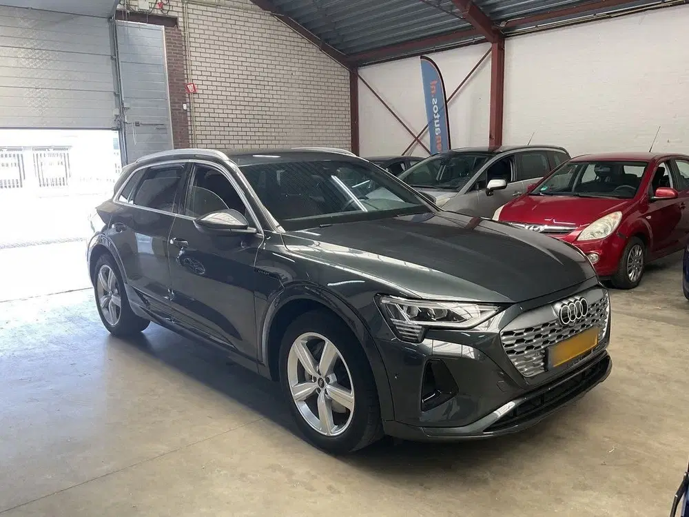 Audi Q8 e-tron 50 quattro Advanced Edition 95 kWh uit 2023, foto 4