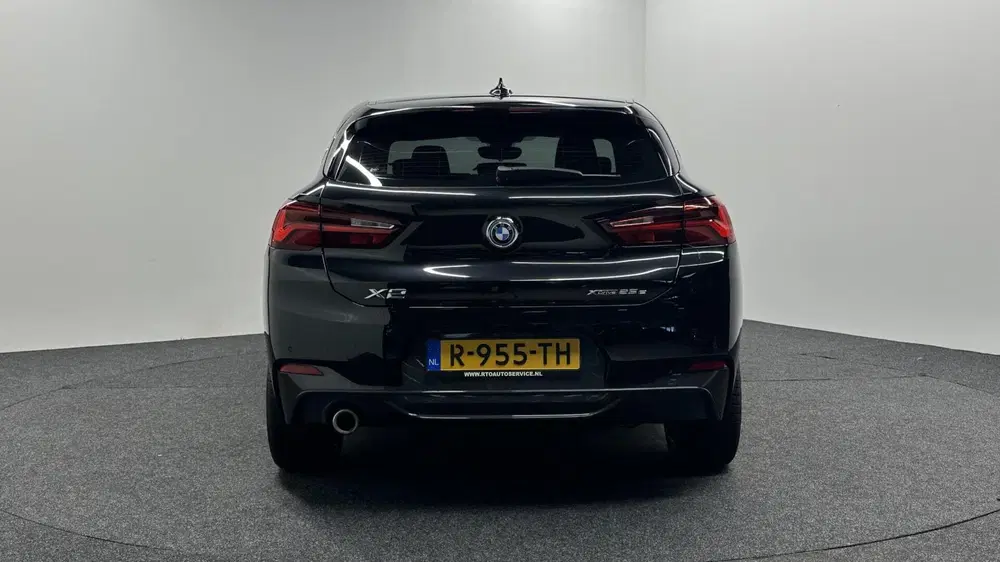 BMW X2 xDrive25e High Executive M-Sport uit 2022, foto 7