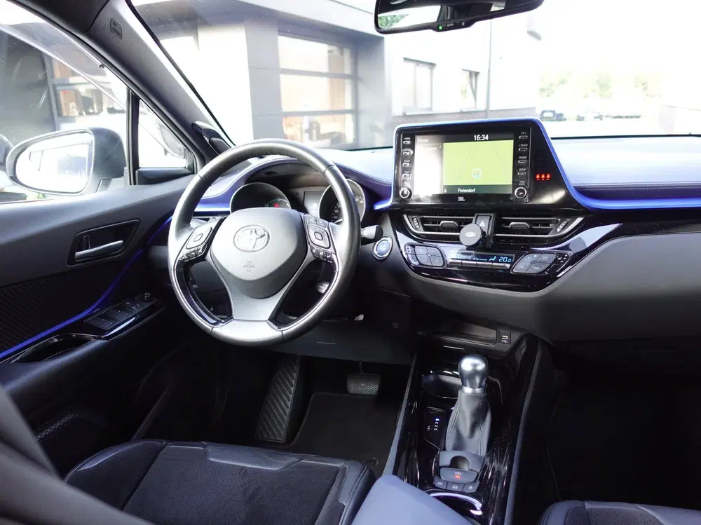 Toyota C-HR 2.0 Hybrid LUXURY Bi-Tone (Navi uit 2020, foto 9