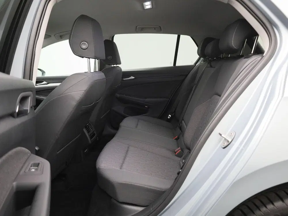 Volkswagen Golf 1.5 eHybrid Life Edition uit 2025, foto 12