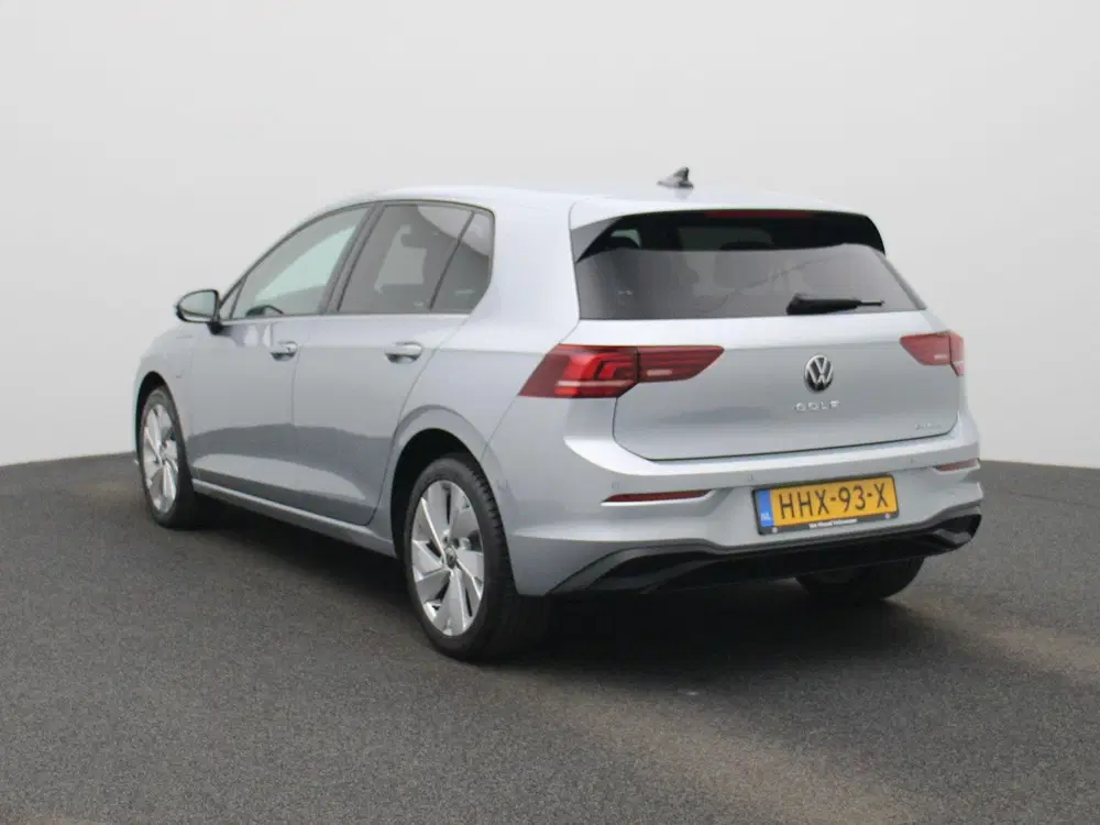 Volkswagen Golf 1.5 eHybrid Life Edition uit 2025, foto 2
