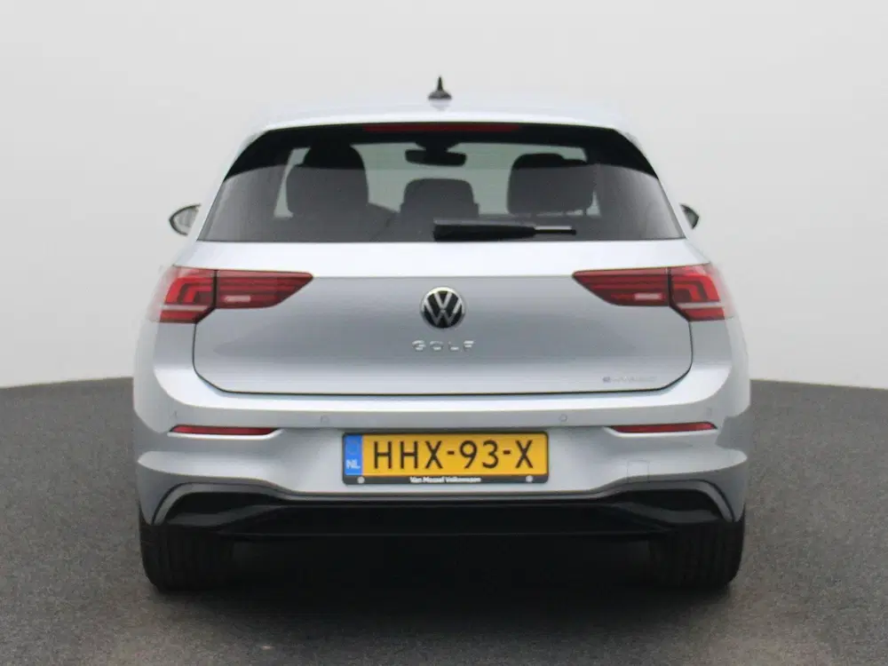 Volkswagen Golf 1.5 eHybrid Life Edition uit 2025, foto 5