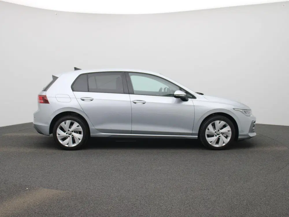 Volkswagen Golf 1.5 eHybrid Life Edition uit 2025, foto 6